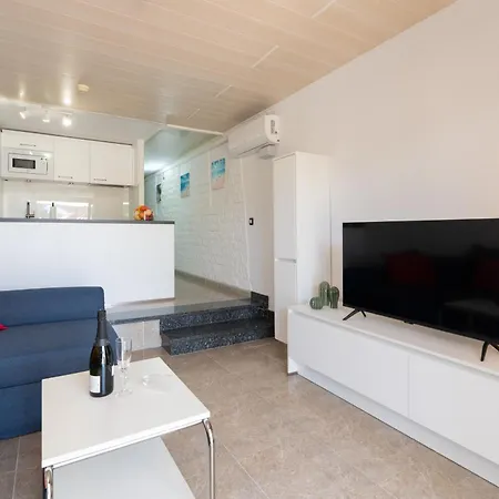Apartment Tamaran Garden View *